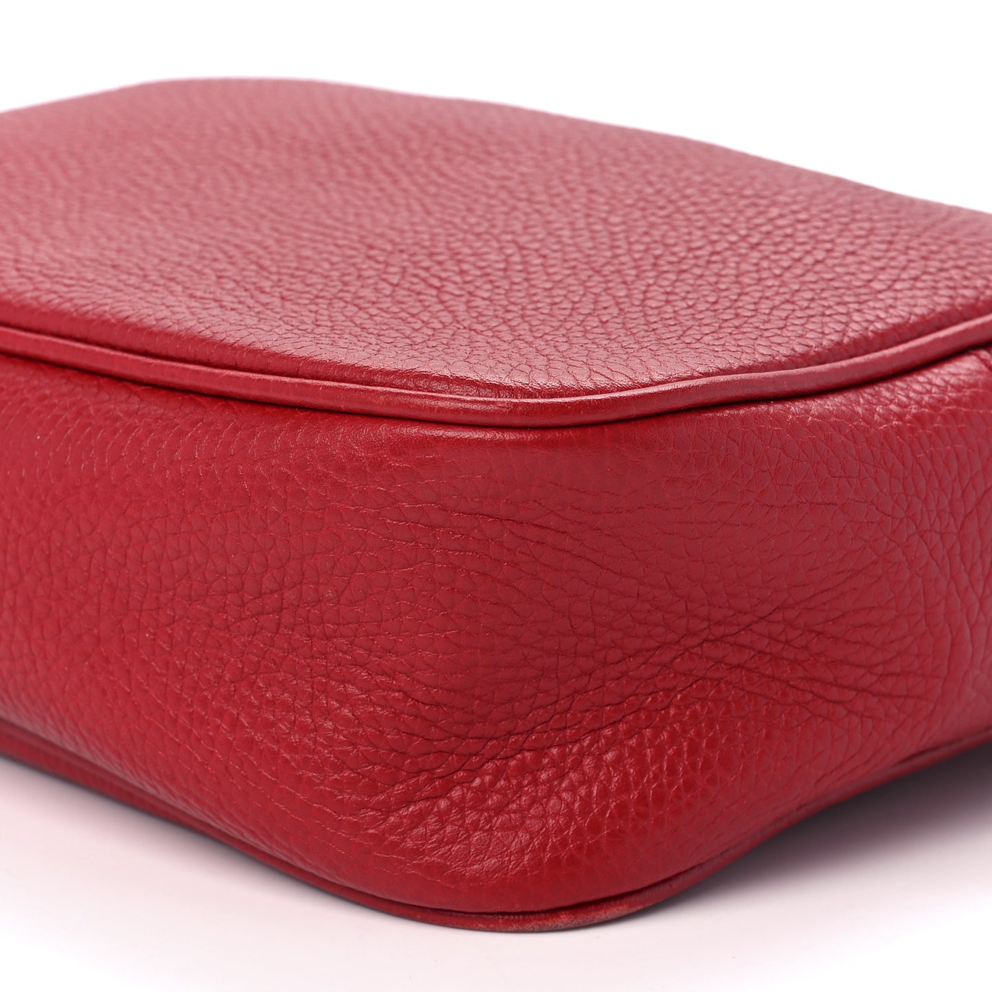 Pebbled Calfskin Small Soho Disco Bag Vibrant Red