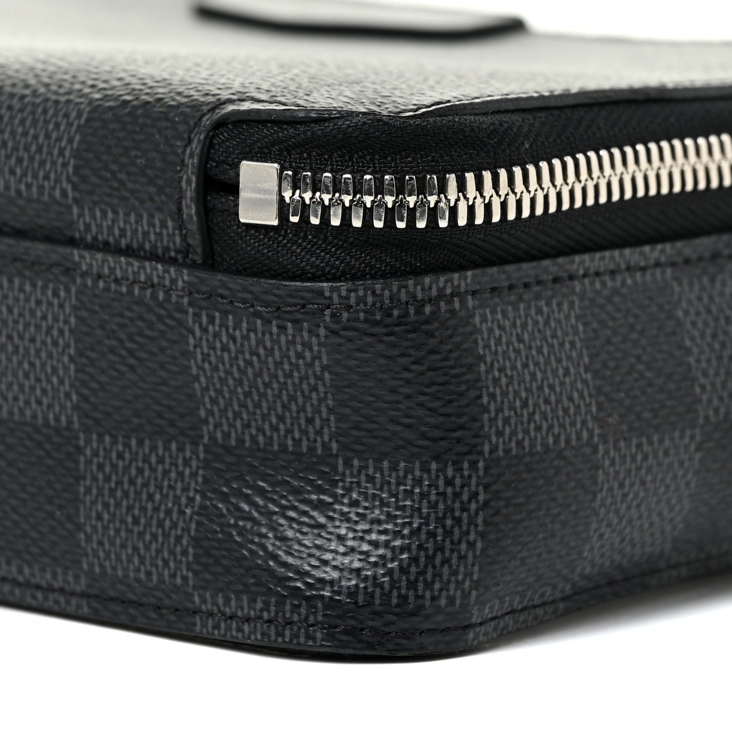 Damier Graphite Alpha Wearable Wallet