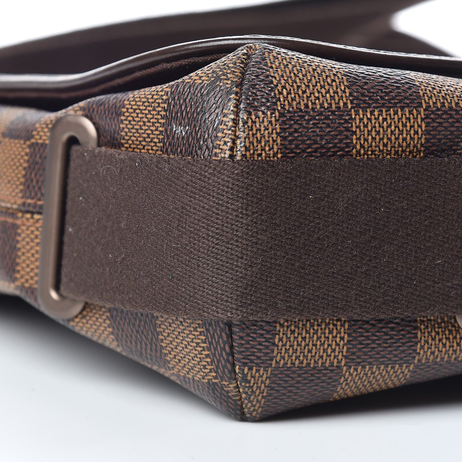 Louis Vuitton Damier Ebene Brooklyn MM 8 of 9