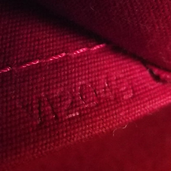 Louis Vuitton Vernis Bellevue PM Pomme D'Amour 10 of 10