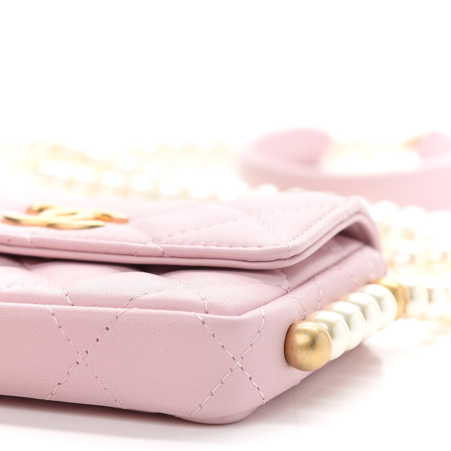 Calfskin Quilted About Pearls Card Holder Flap With Chain Light Pink