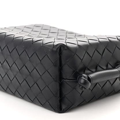 Bottega Veneta Borsa Intrecciato Shoulder Bag Space 10 of 10