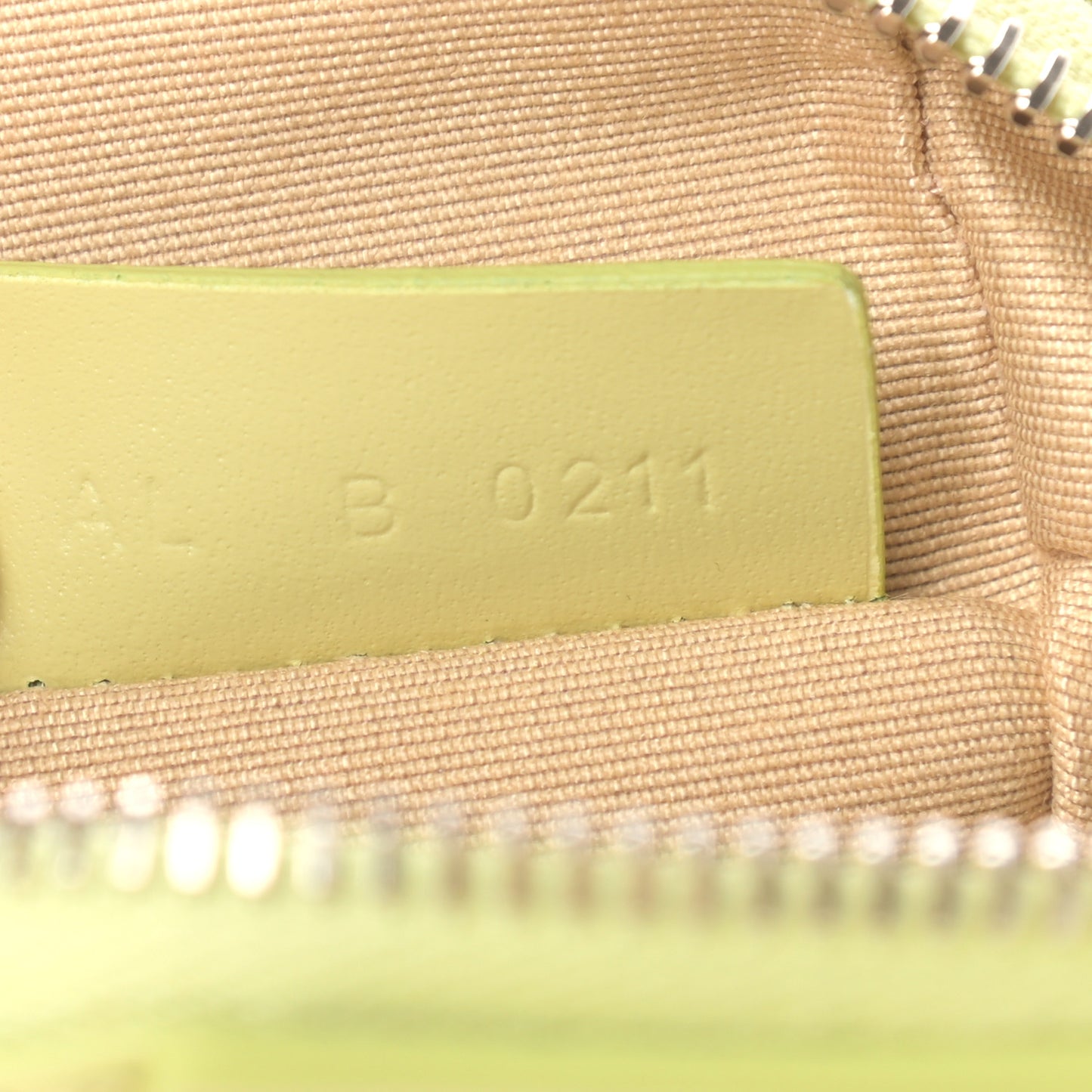 Box Calfskin Mini Vertical Antigona Green