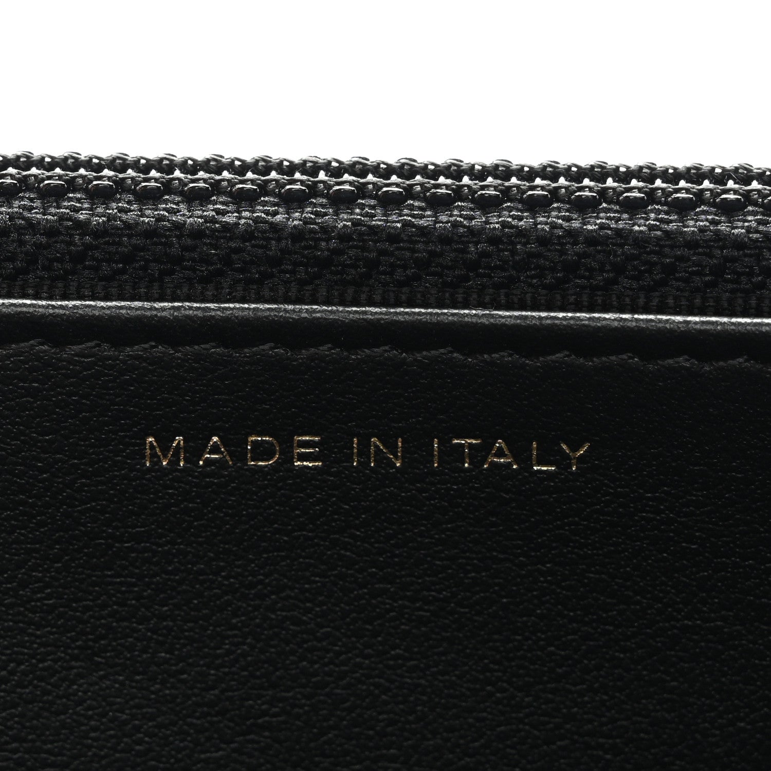 Chanel Calfskin Crocodile Embossed Graffiti 2.55 Cocodile Reissue Wallet On Chain WOC Black Gold 17 of 31