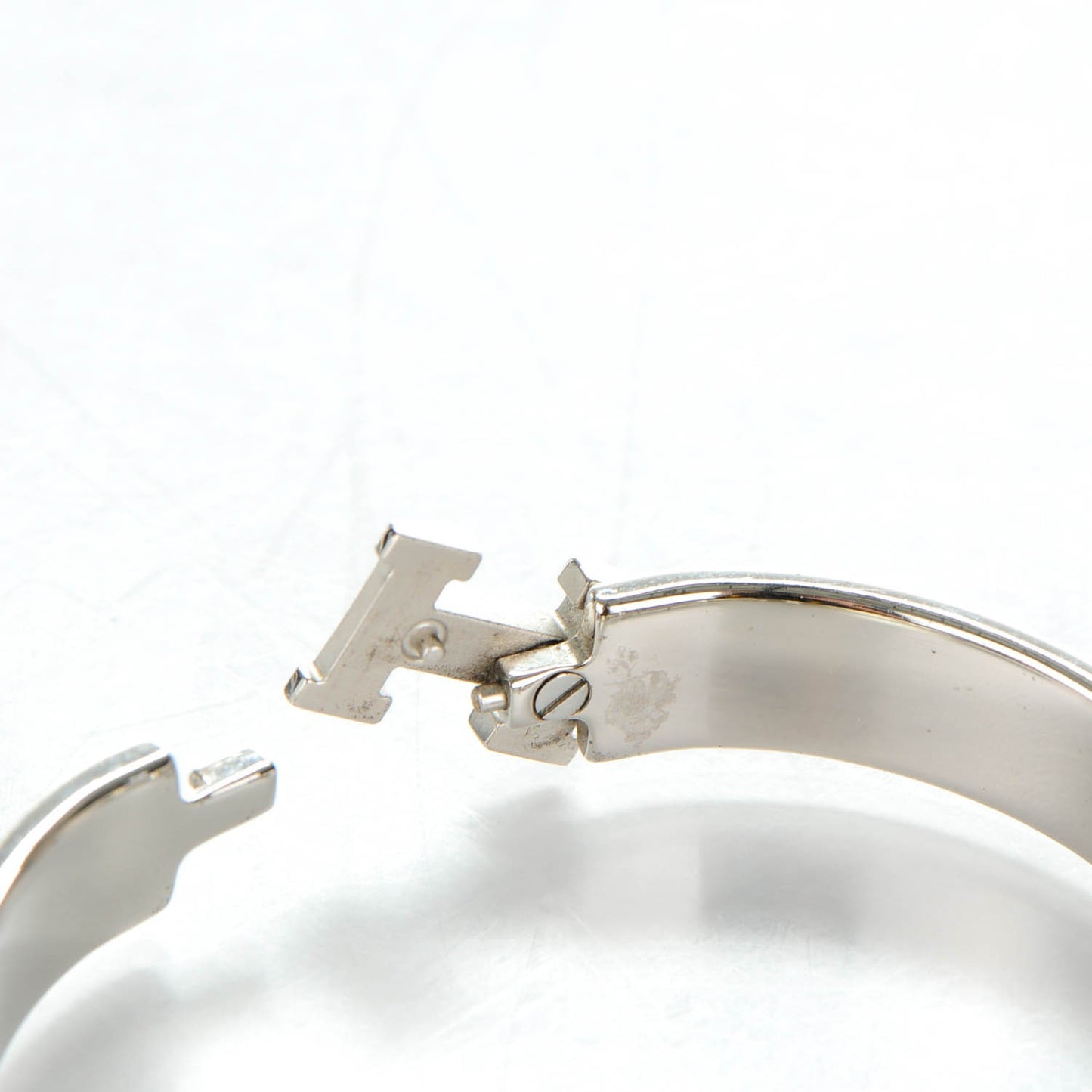 Enamel Narrow Clic Clac H Bracelet GM Rouge