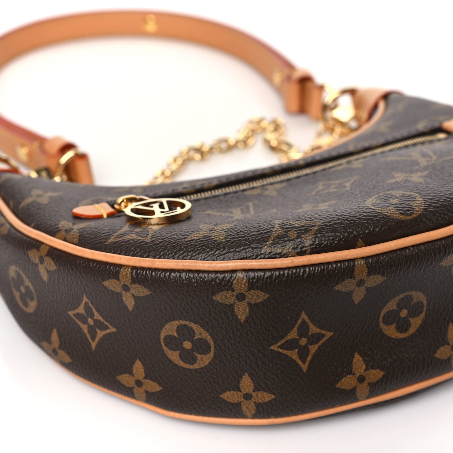 Monogram Loop