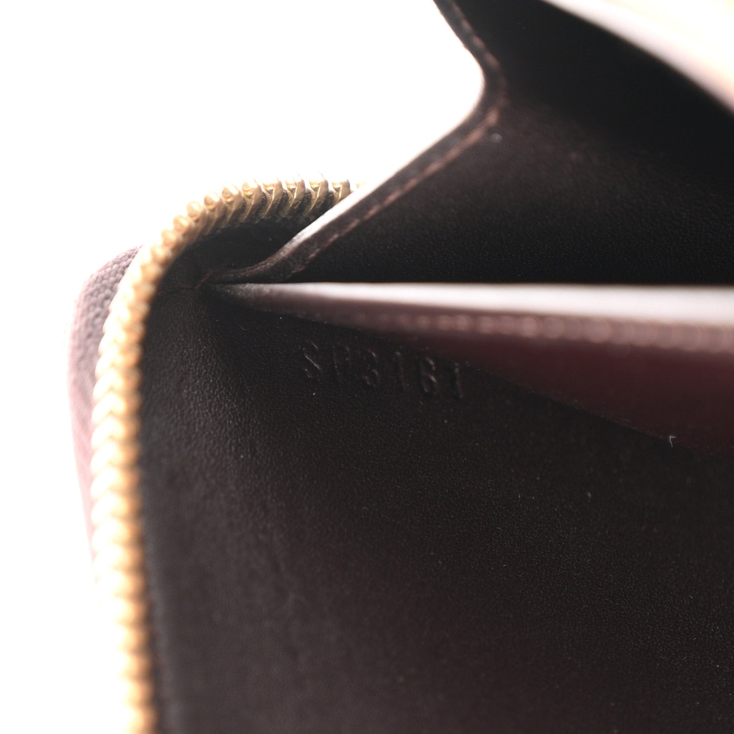 Vernis Zippy Wallet Amarante