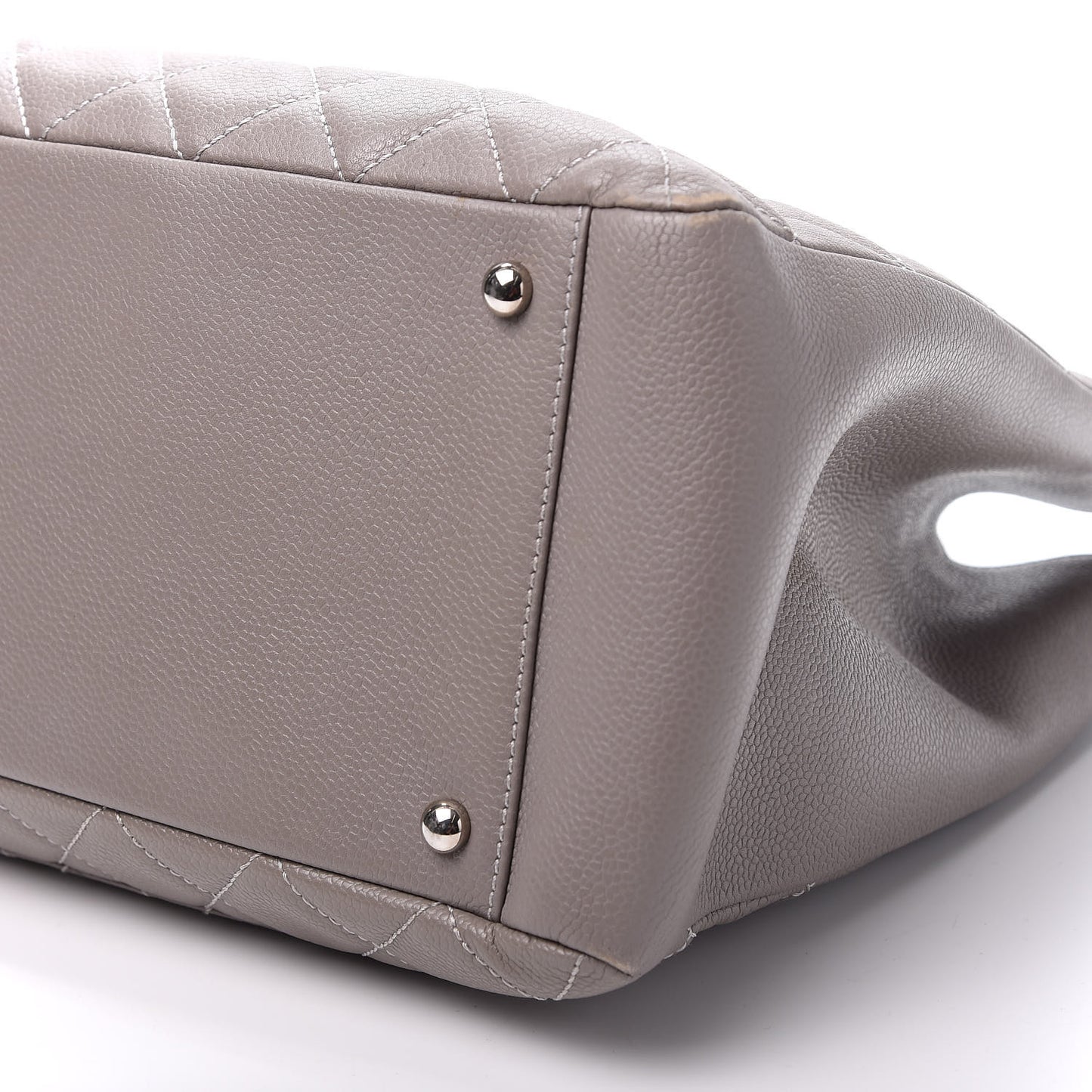 Caviar Quilted XL Grand Shopping Tote GST Light Grey
