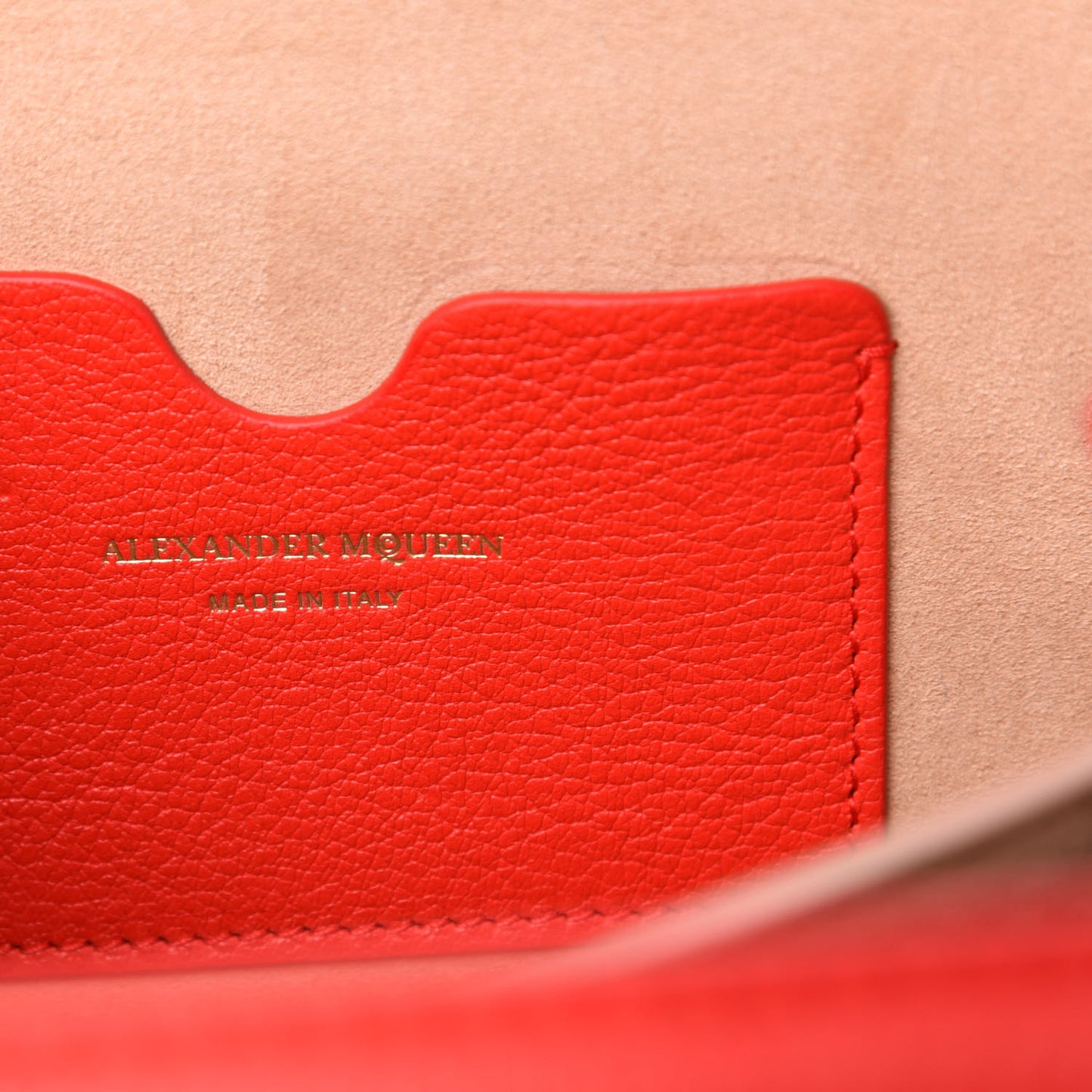 Silky Amish Grain Calfskin Box Shoulder Bag 19 Red