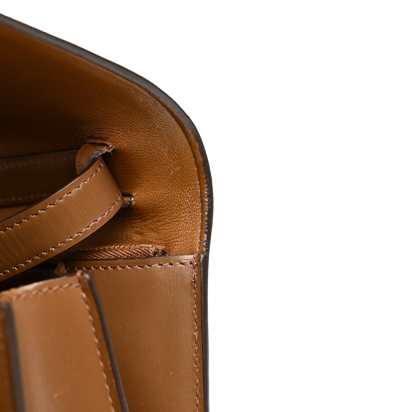 Box Calfskin Medium Classic Box Flap Bag Camel