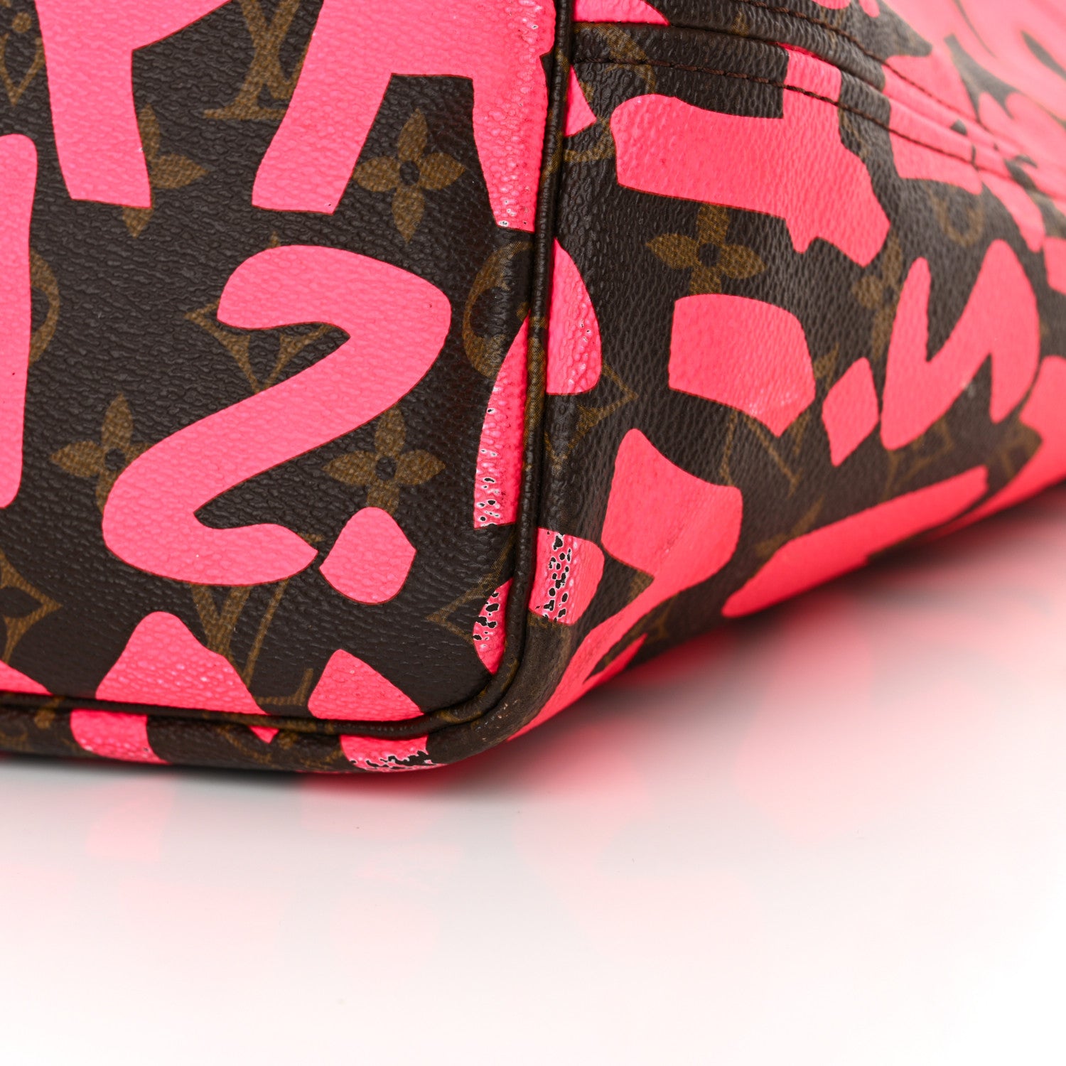 Louis Vuitton Monogram Graffiti Neverfull GM Fuchsia 25 of 28