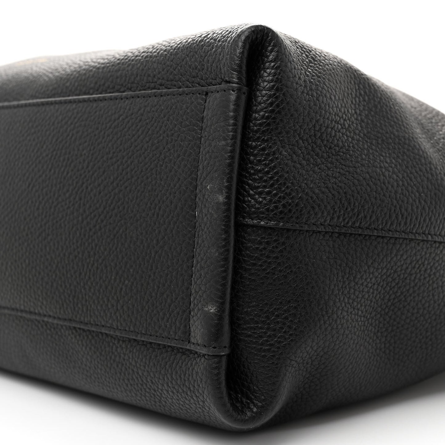 Pebbled Calfskin Everyday Zip Tote Black