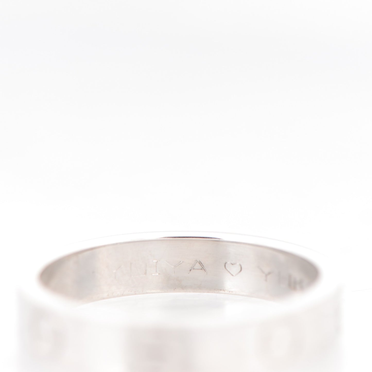 18K White Gold 4mm LOVE Wedding Band Ring 51 5.75