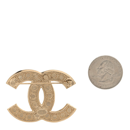 Chanel Metal Crystal Graduated Pearl CC Brooch Gold 2 of 4