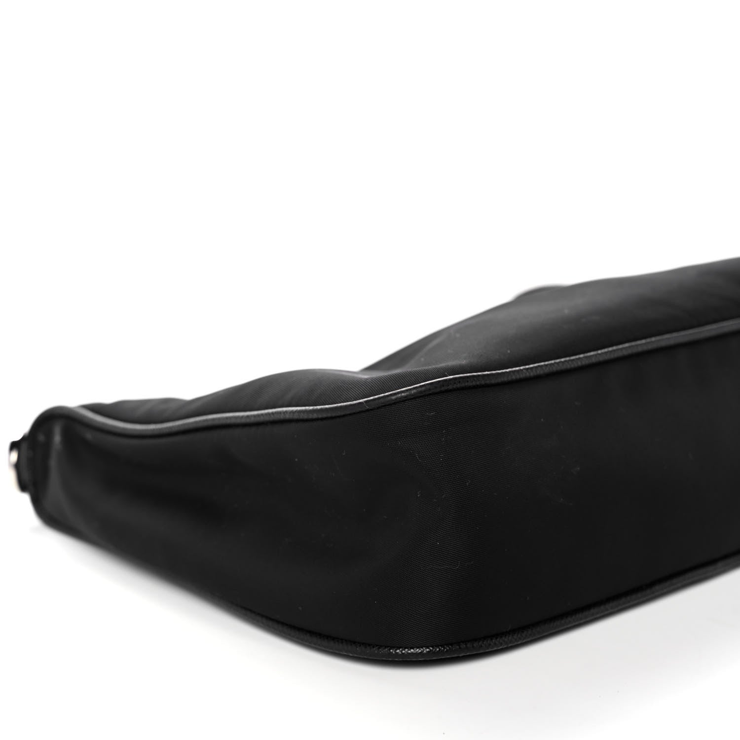 Prada Nylon Re-Edition 2005 Shoulder Bag Black 14 of 17