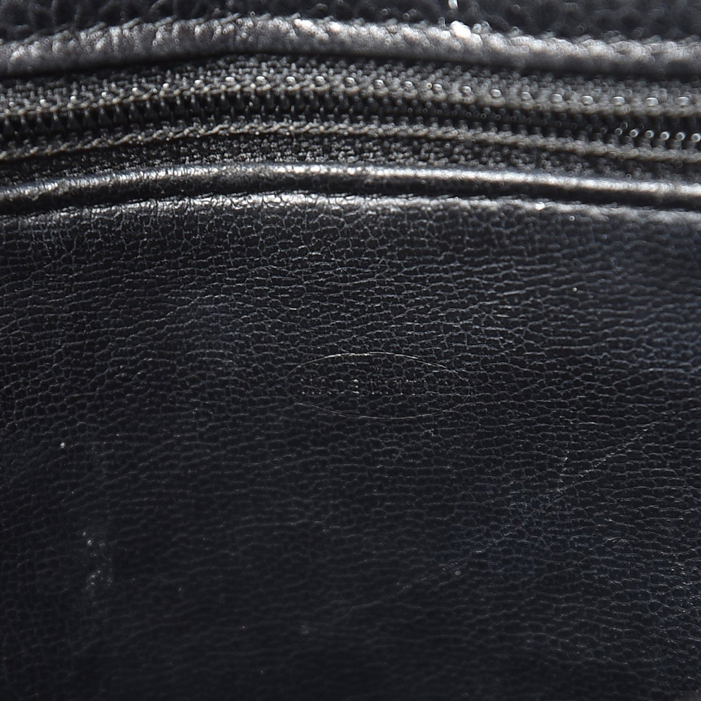 Caviar Shoulder Bag Black