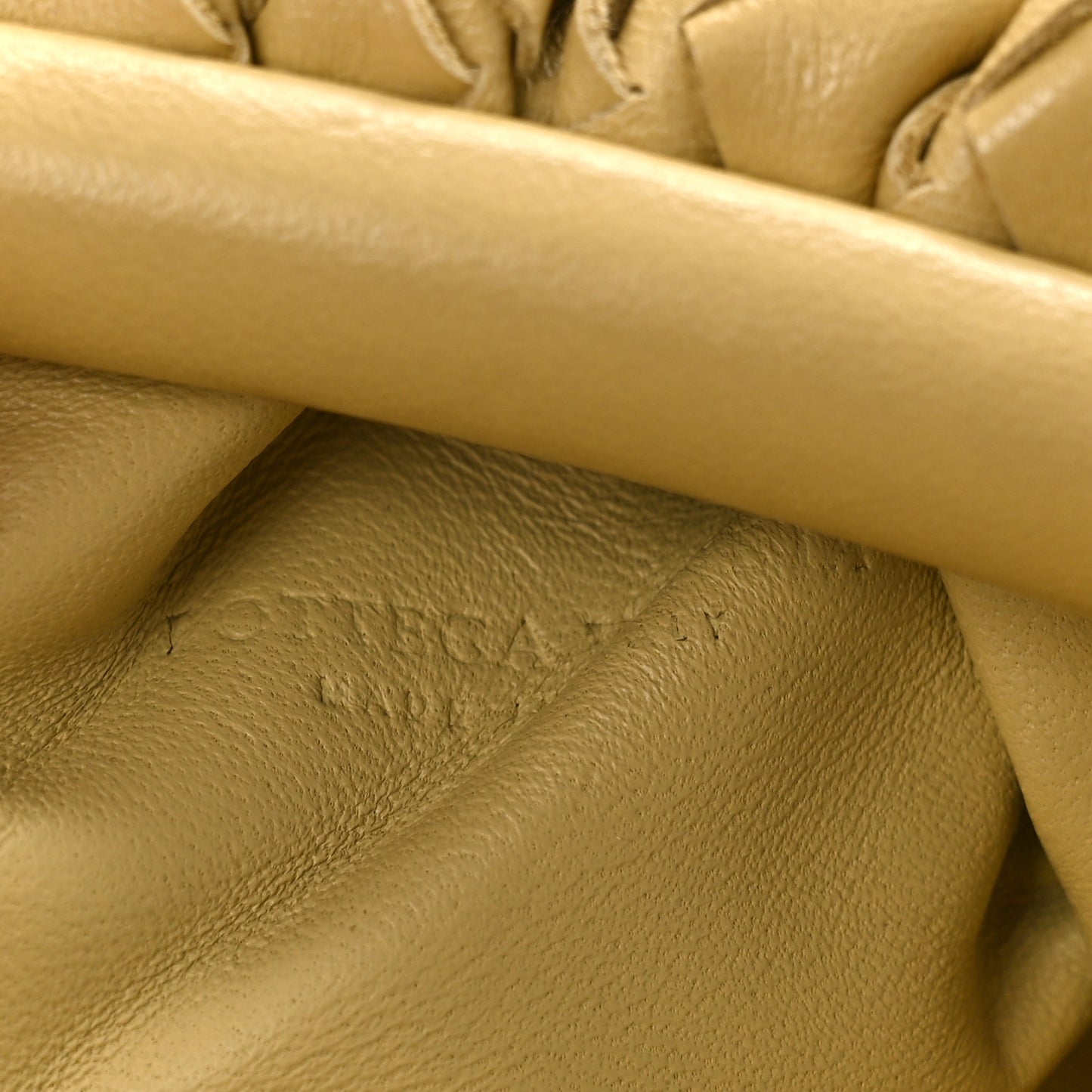 Nappa Intrecciato The Mini Pouch Tapioca