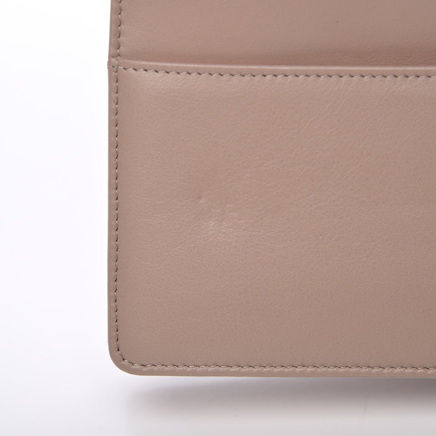 Vinyl Lipstick Wallet On Chain WOC Beige