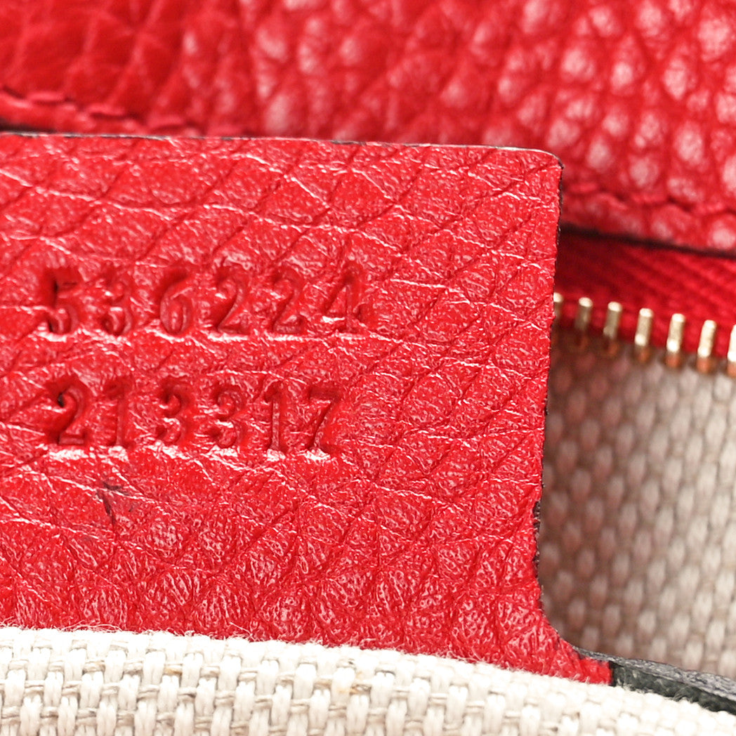 Pebbled Calfskin Medium Soho Flap Crossbody Vibrant Red