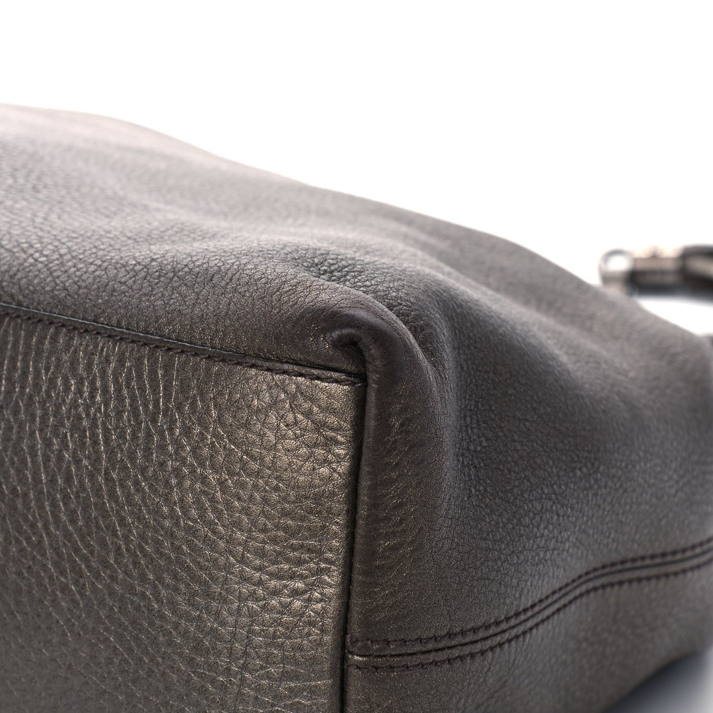 Metallic Pebbled Calfskin Medium Soho Chain Shoulder Bag Sasso