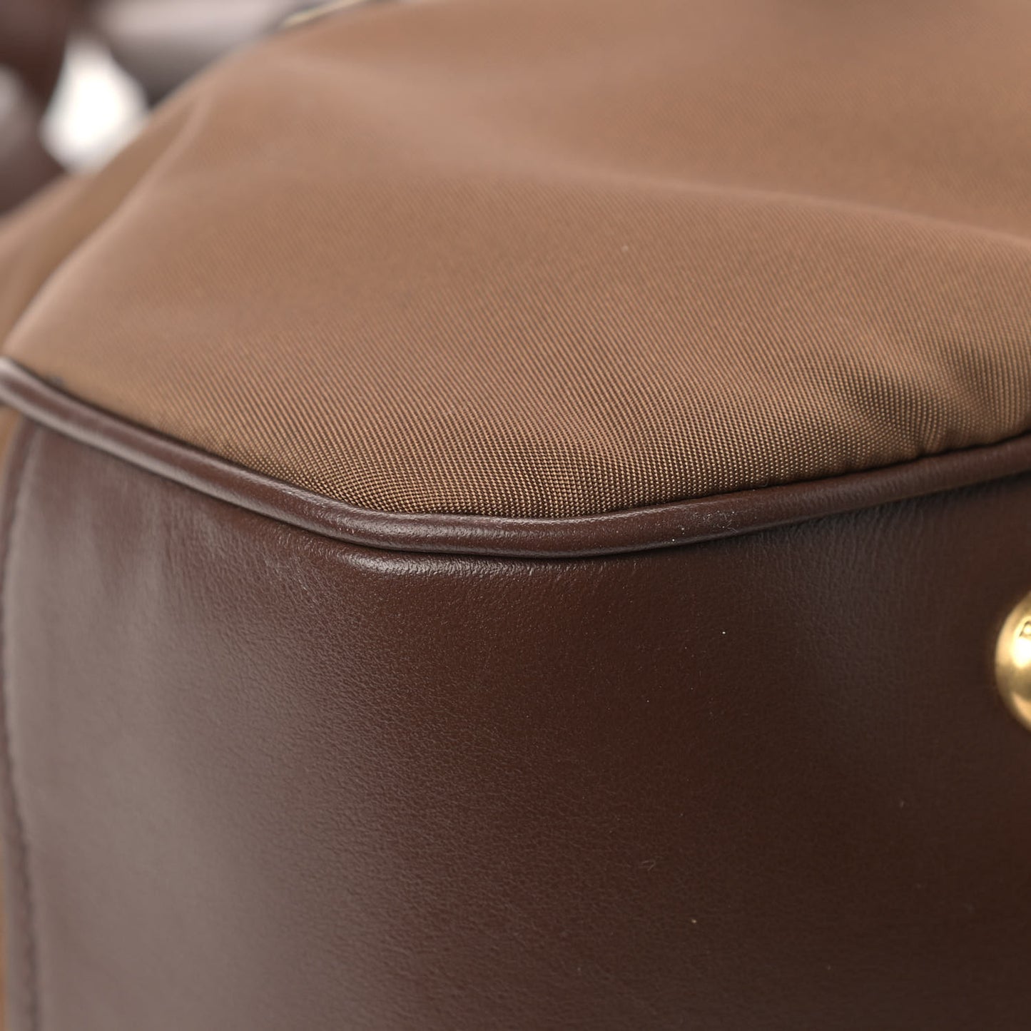 Nylon Tessuto Soft Calf Tote Corinto