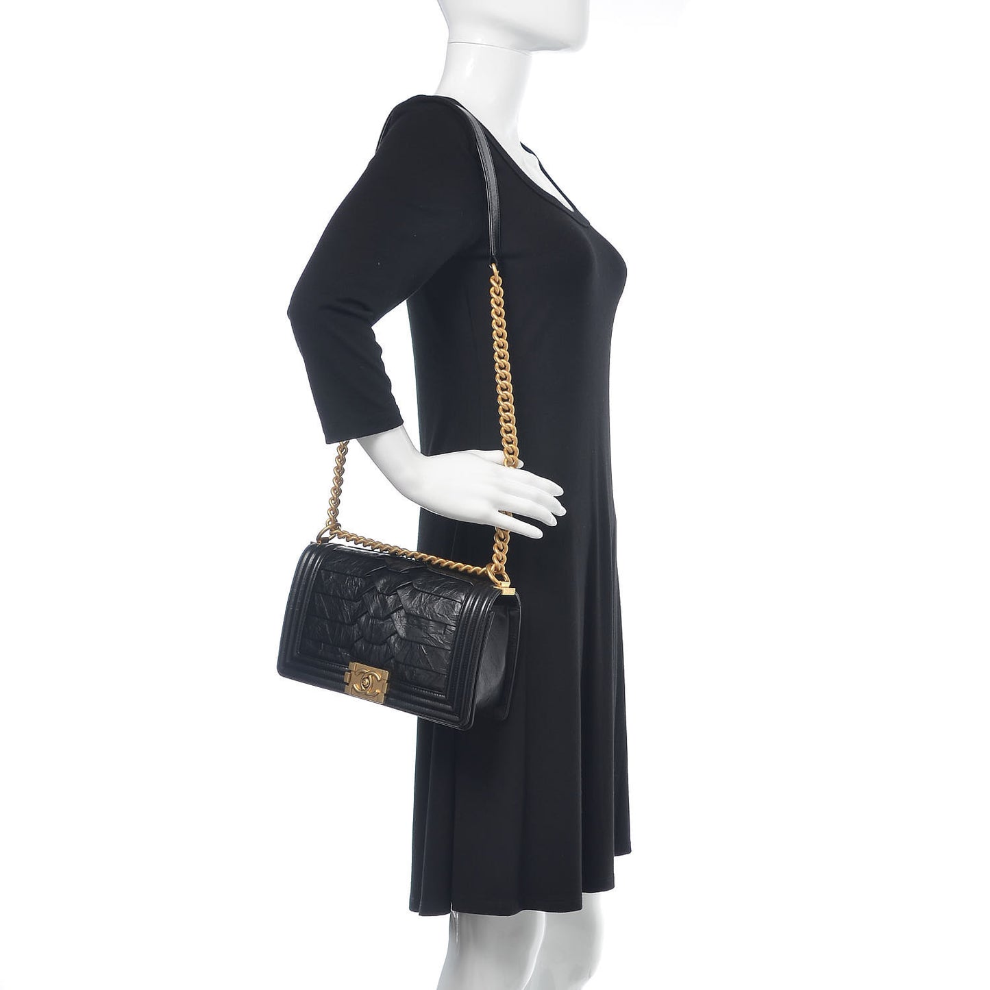Crumpled Calfskin Medium Boy Flap Black