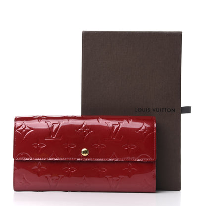 Louis Vuitton Vernis Sarah Wallet Pomme D'Amour 7 of 7