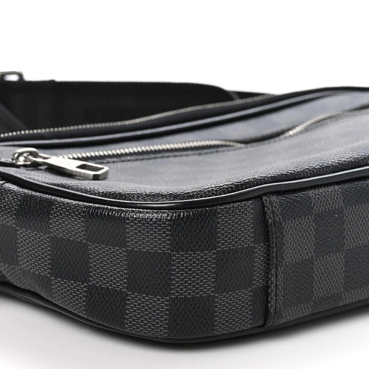 Damier Graphite Ambler