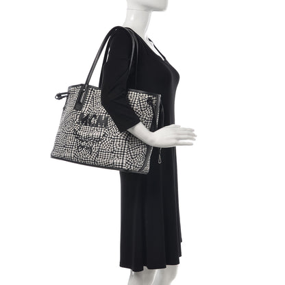 MCM Visetos Medium Liz Reversible Shopper Tote Black 2 of 11