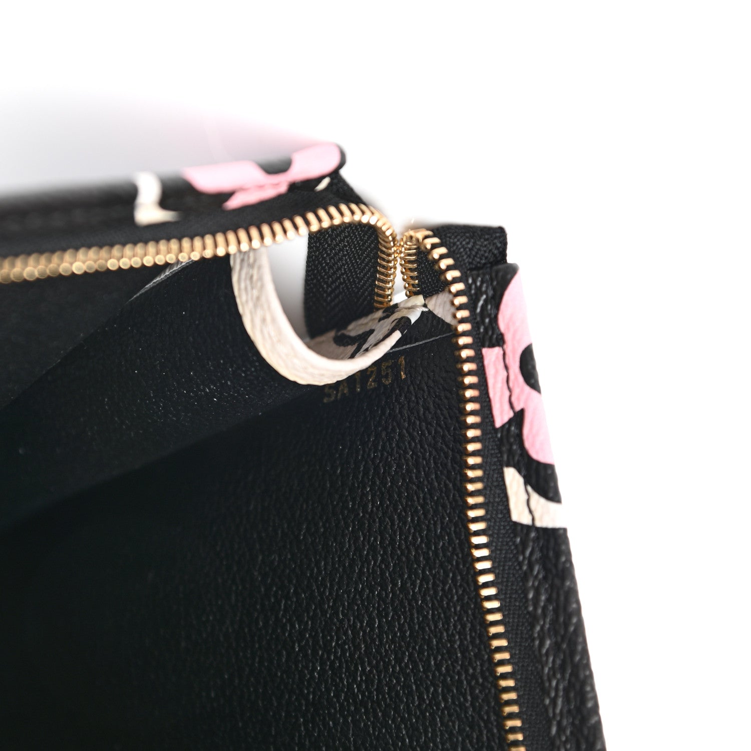 Louis Vuitton Monogram Giant Wild At Heart Toiletry Pouch 26 Black 7 of 7