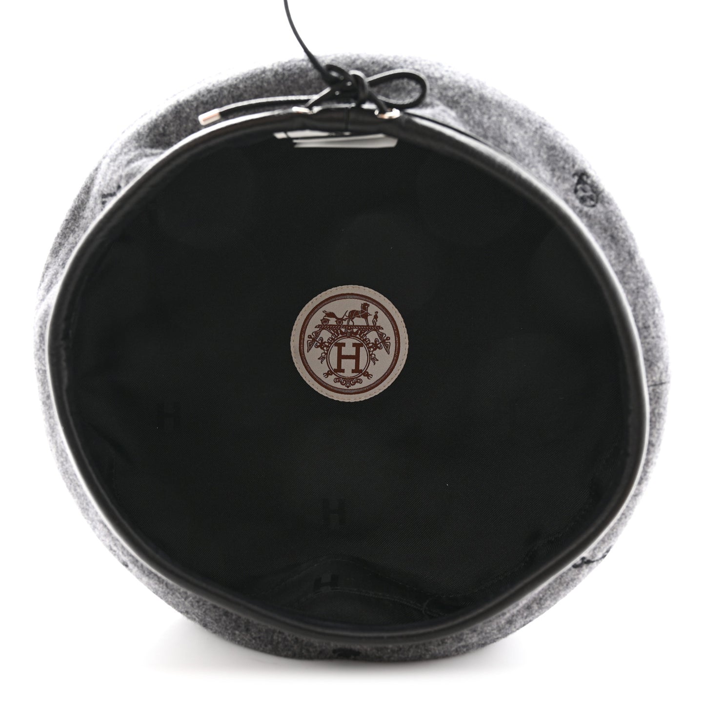 Cashmere Lambskin Saint-Honore Charms Beret 56 Charbon