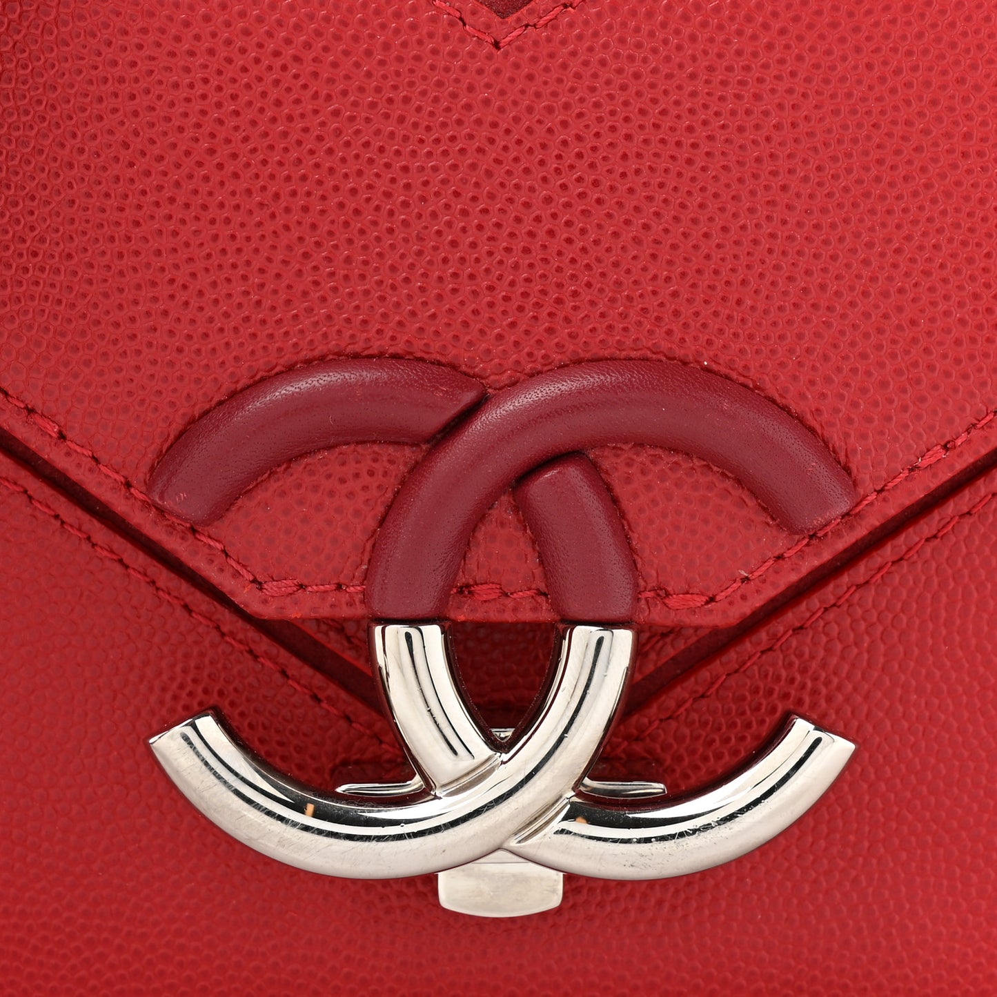 Caviar Macro Chevron Small Single Flap Red