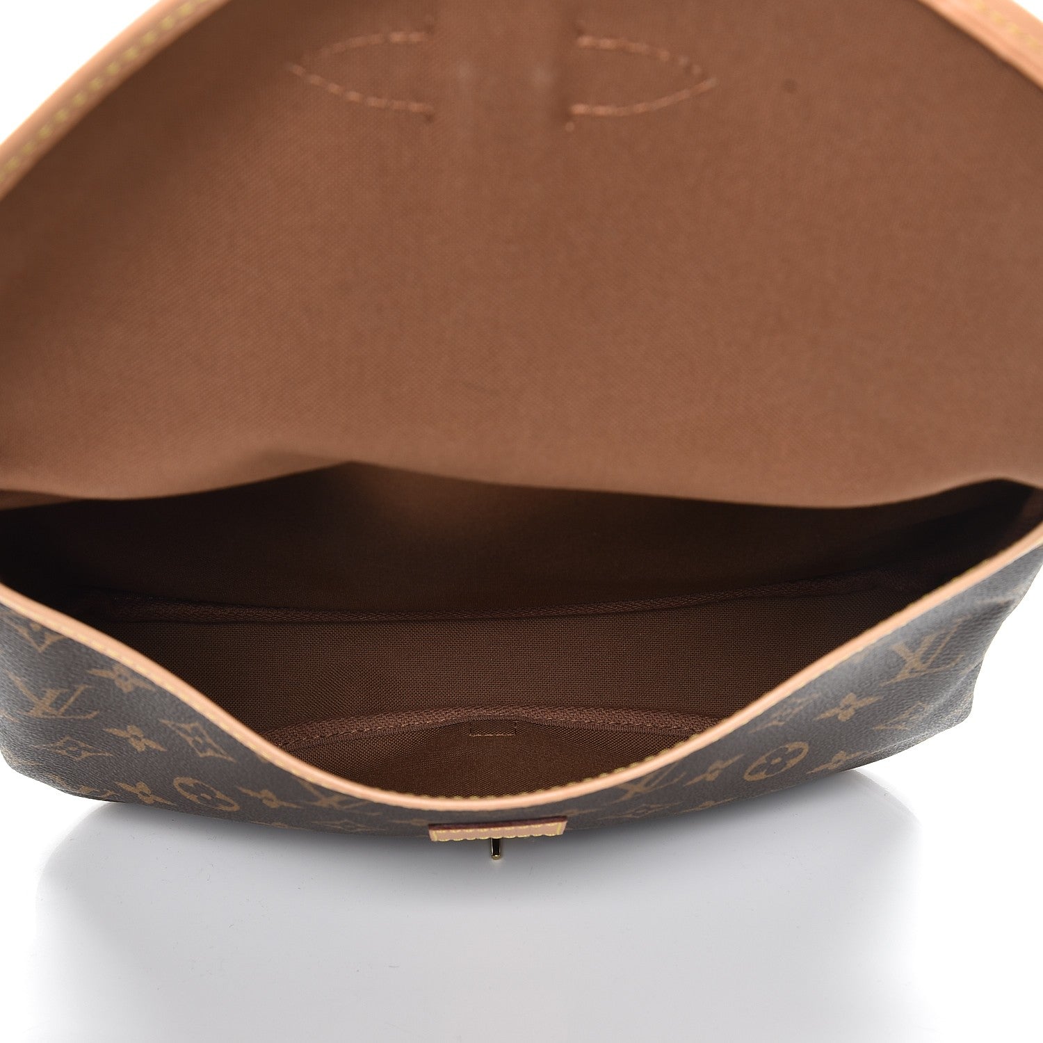 Louis Vuitton Monogram Saumur MM 5 of 10