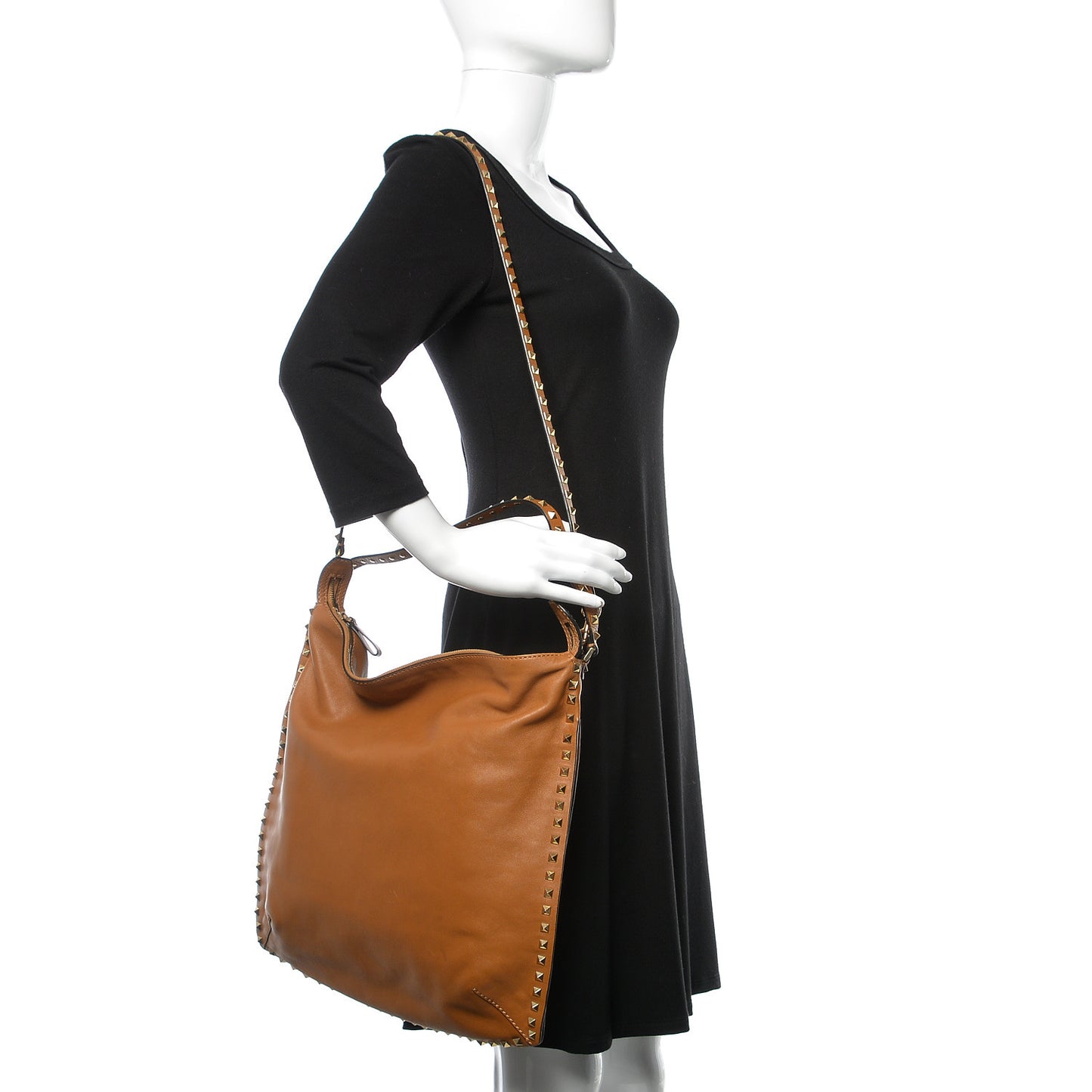 Vitello Rockstud Hobo Camel
