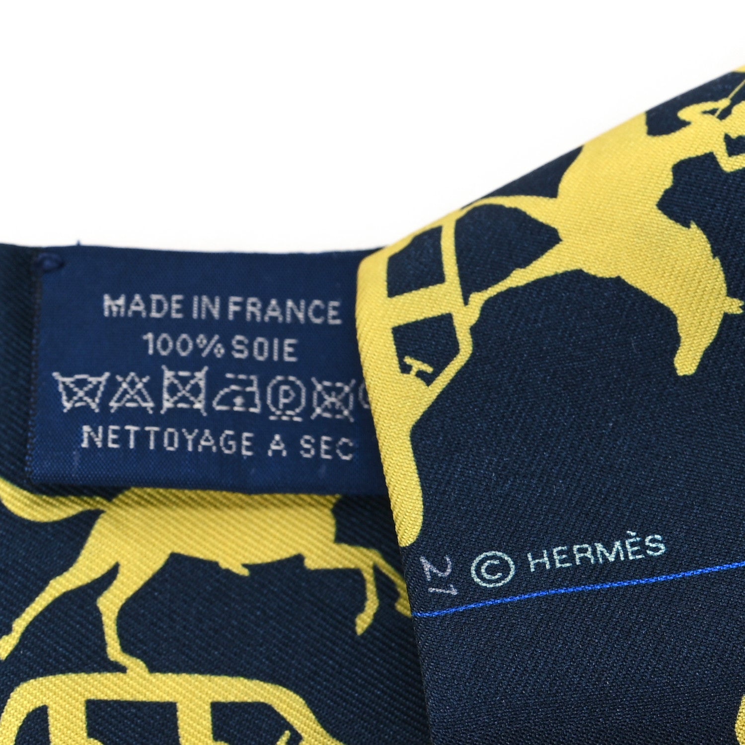 Hermes Silk Parade CG Twilly Caban Jaune Vif Rouge 3 of 4