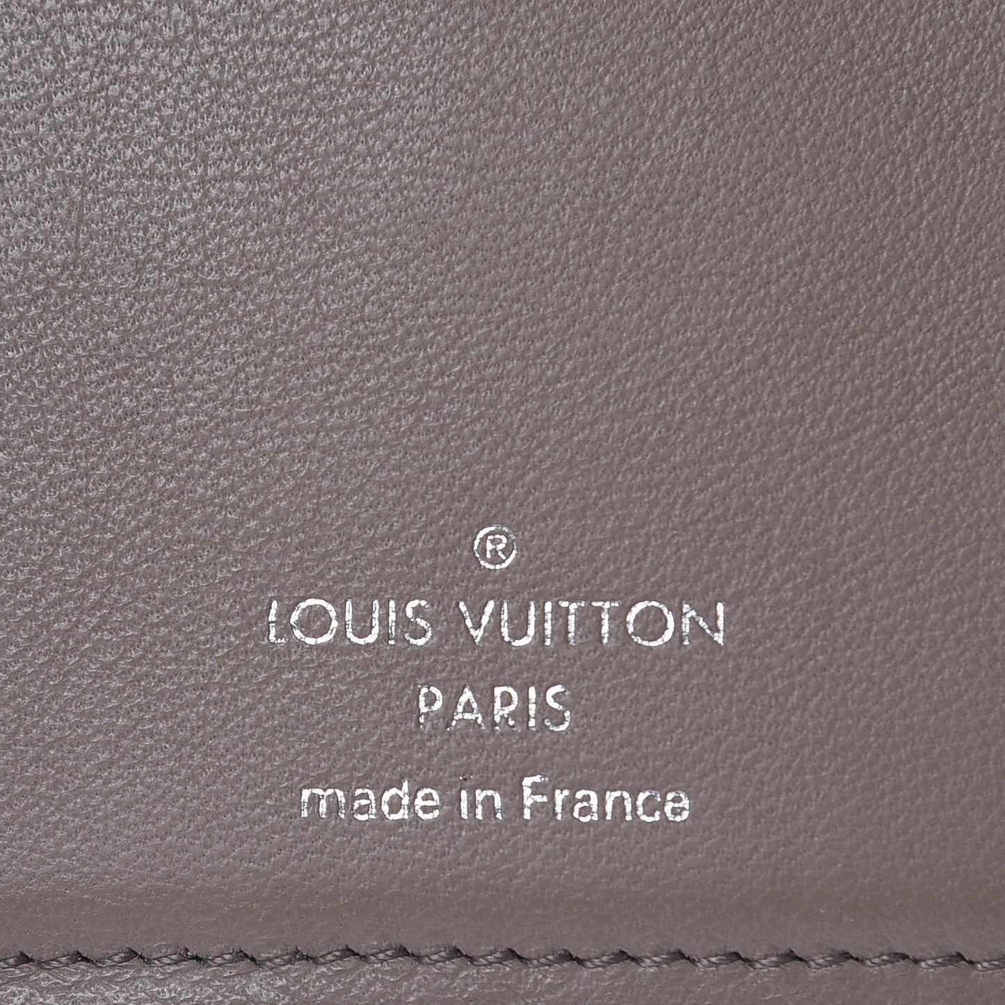 Taurillon Capucines Compact Wallet Magnolia