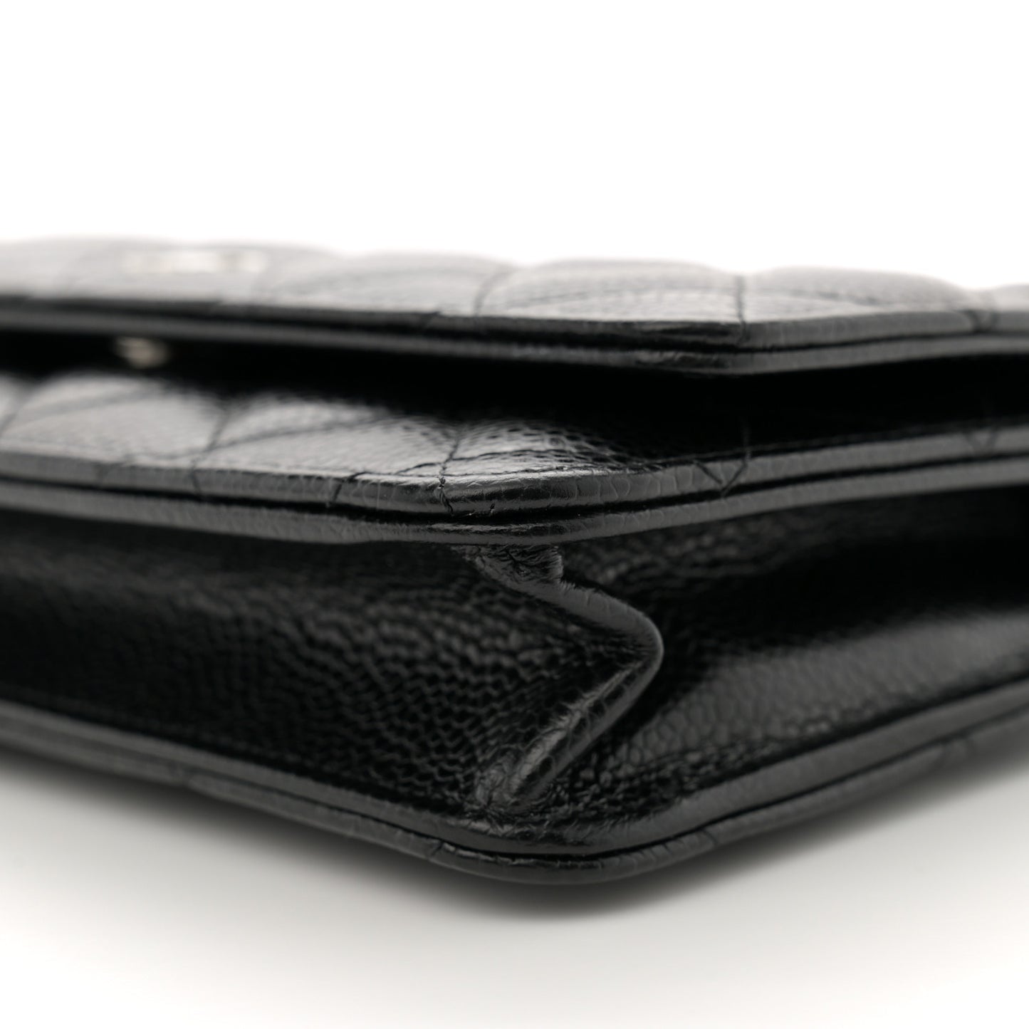 Caviar Quilted Wallet on Chain WOC Black