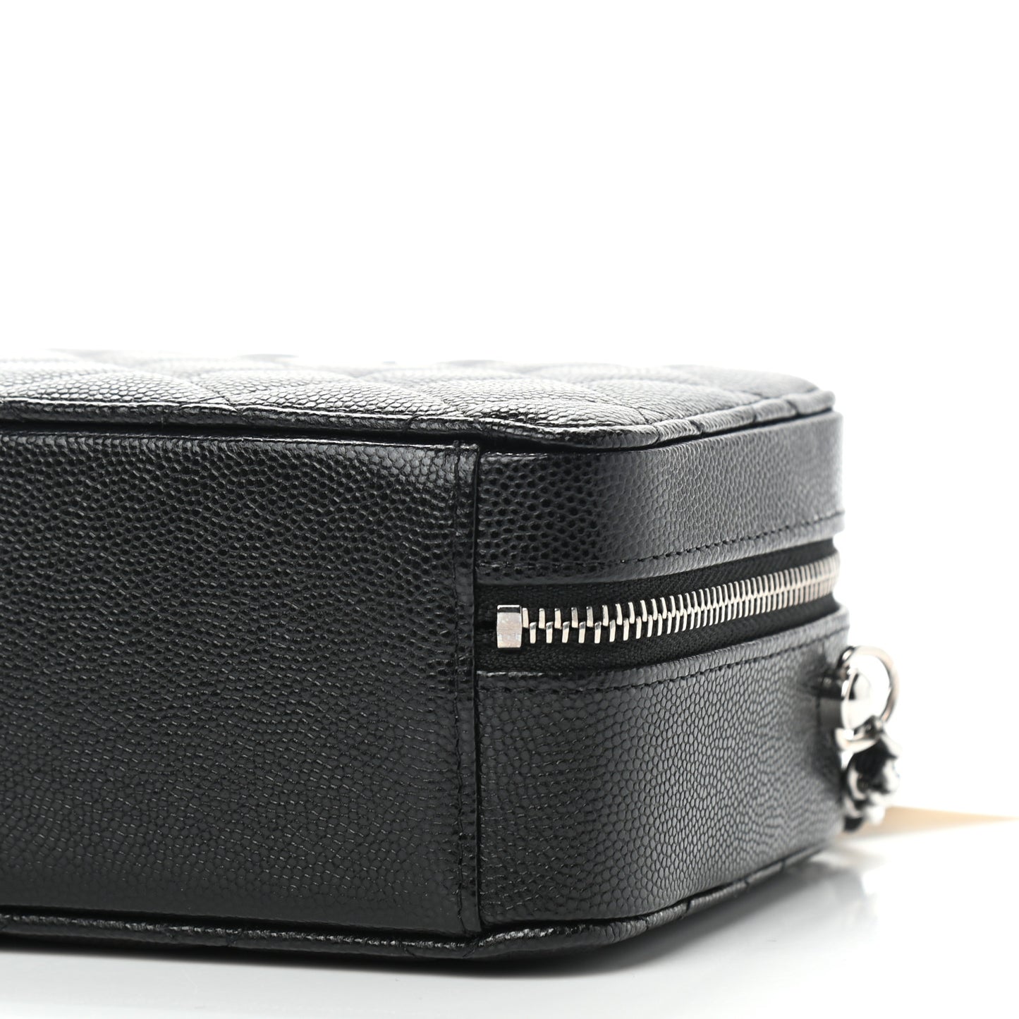 Caviar Quilted CC Vanity Case With Chain Black