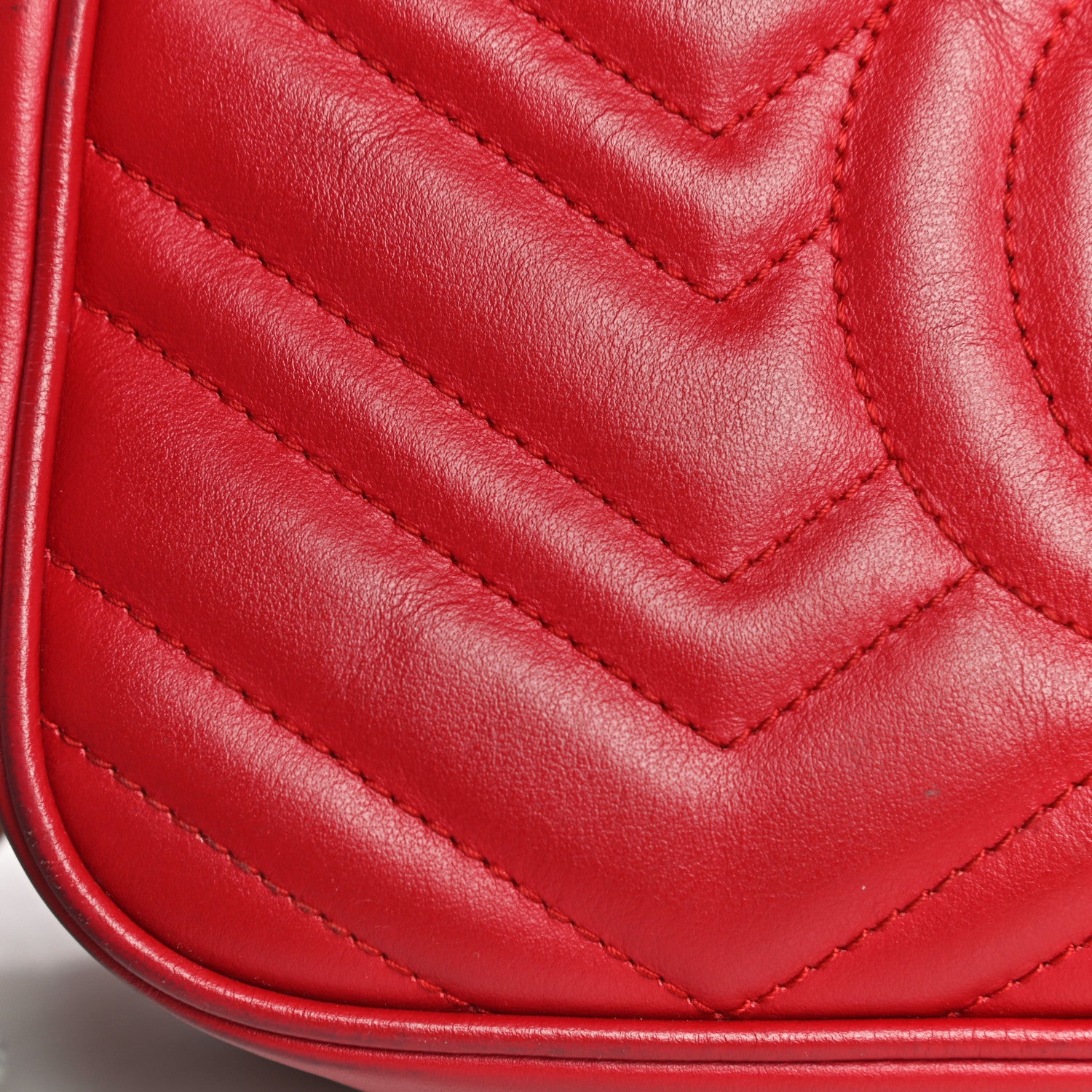 Gucci Calfskin Matelasse Small GG Marmont Chain Shoulder Bag Hibiscus Red 30 of 38