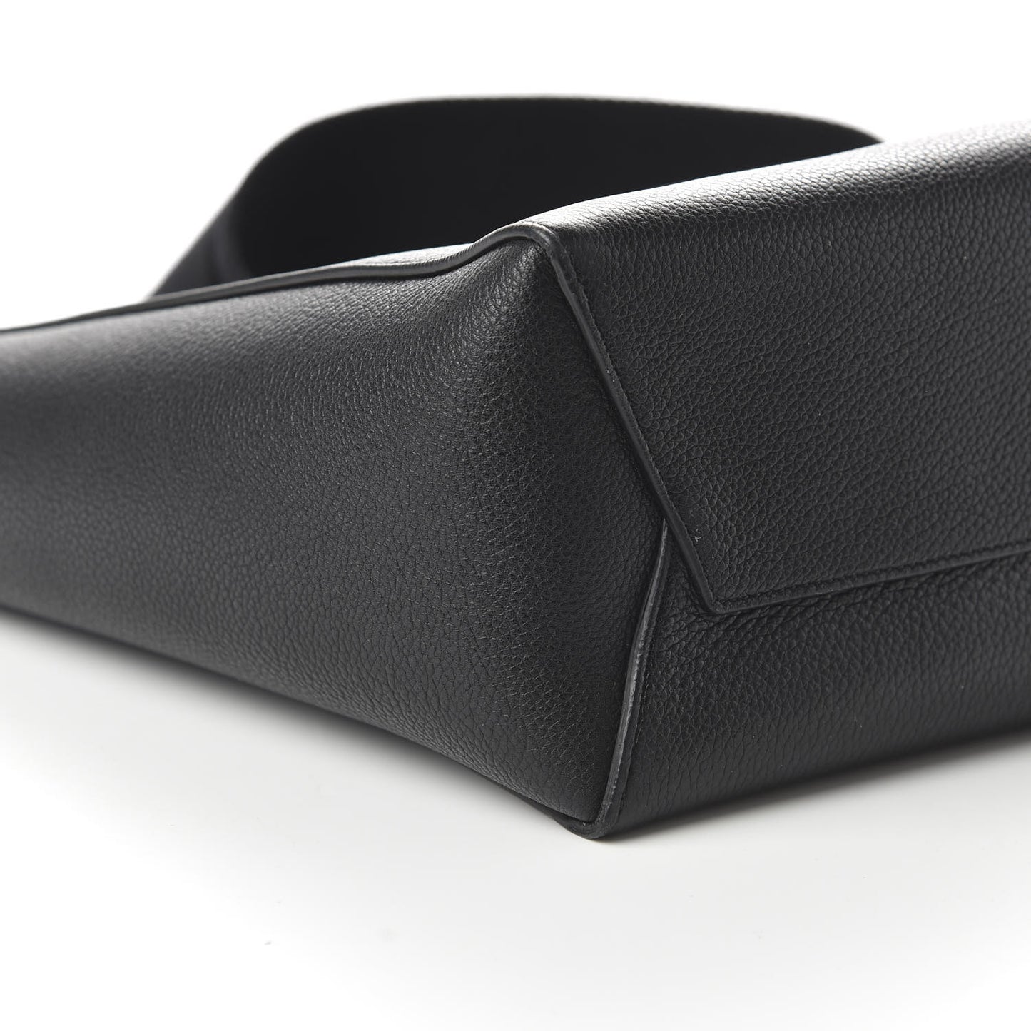 Soft Grained Calfskin Small Sangle Bucket Bag Black