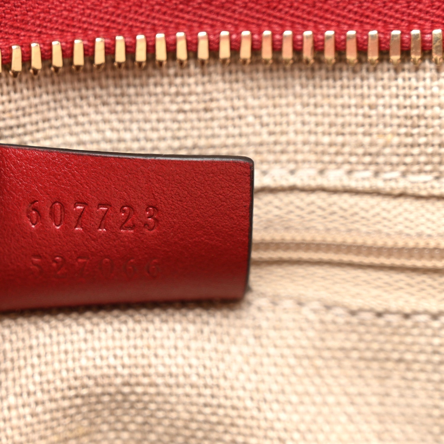 Gucci Microguccissima Flat Crossbody Red 7 of 11