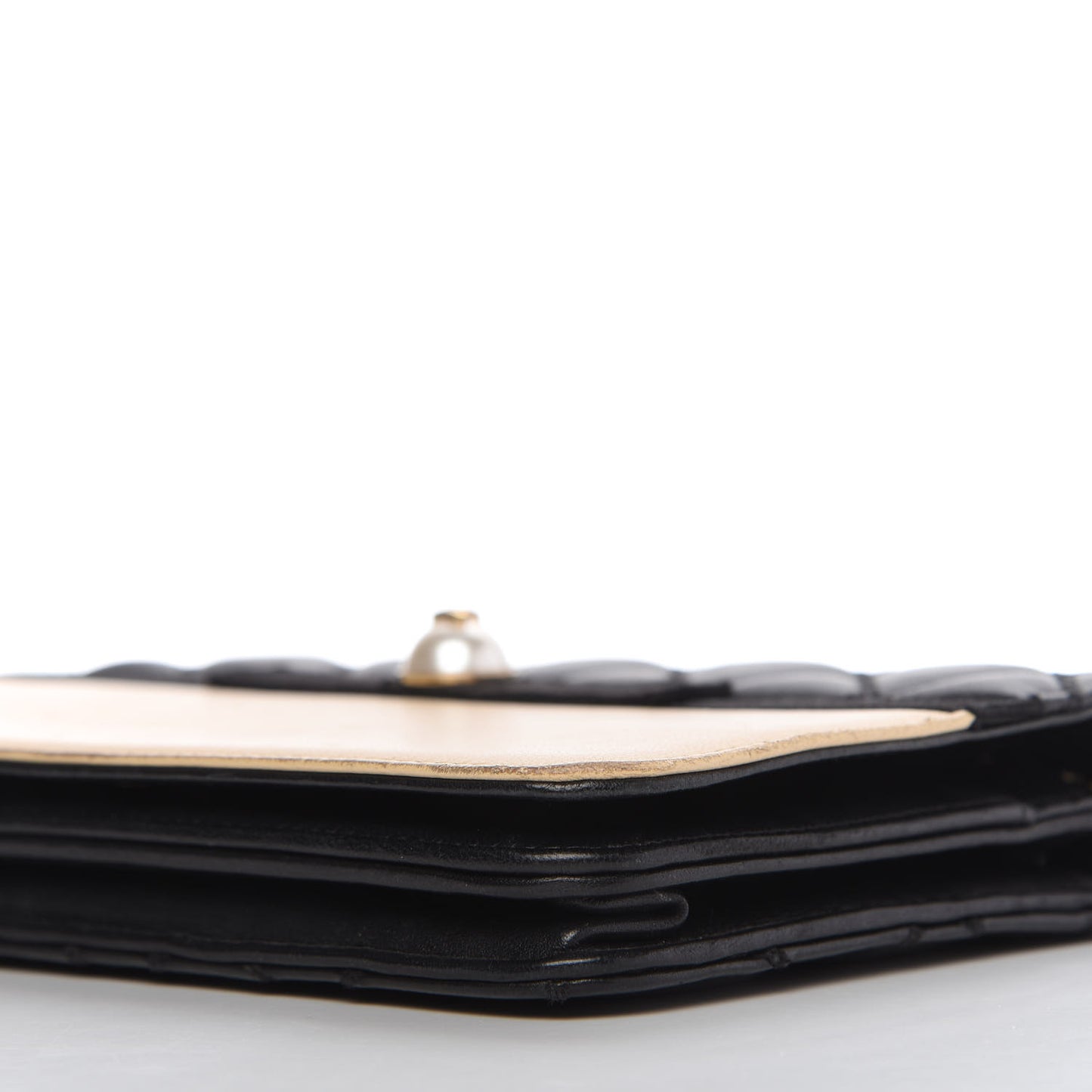 Lambskin Quilted Wallet On Chain WOC Beige Black