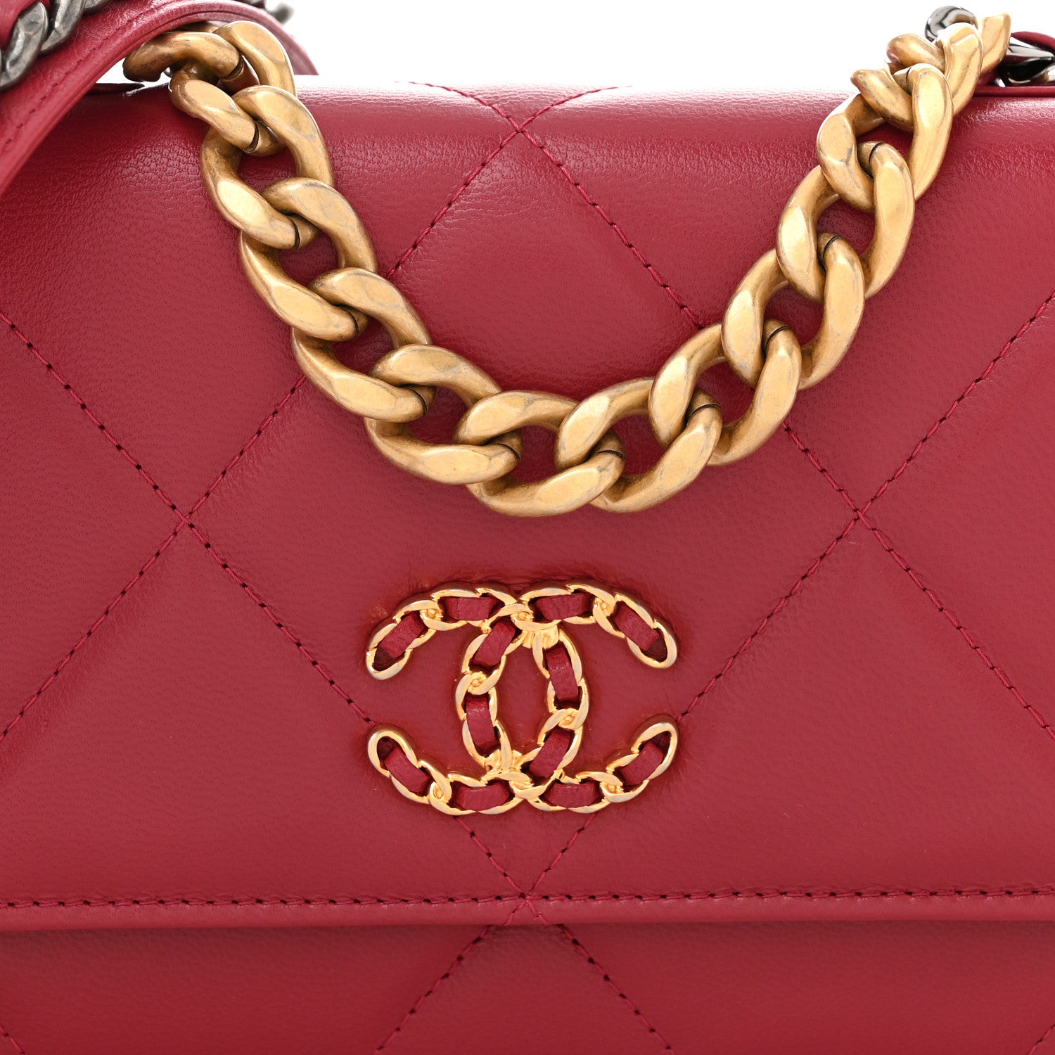 Chanel Shiny Goatskin Quilted Chanel 19 Wallet On Chain WOC Red 9 of 12