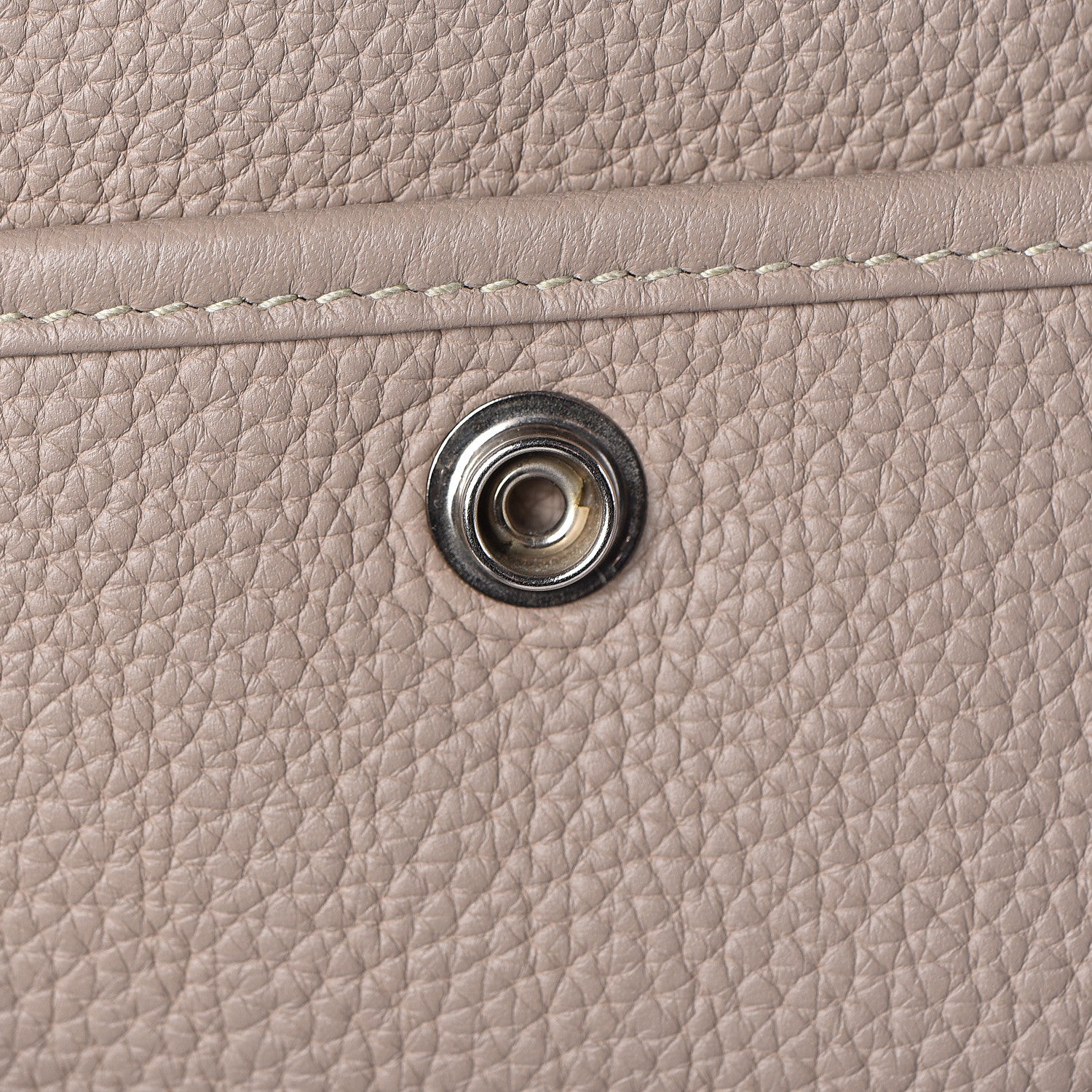 Hermes Taurillon Clemence Evelyne III PM Gris Tourterelle 23 of 38