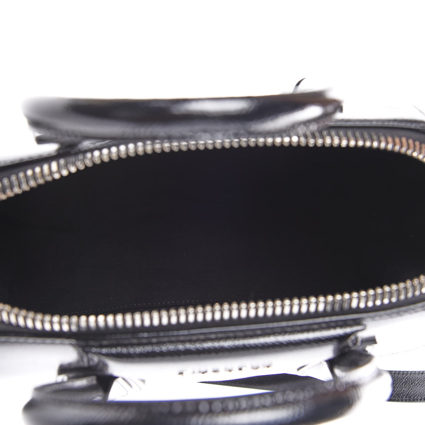 Textured Patent Calfskin Small Antigona Black