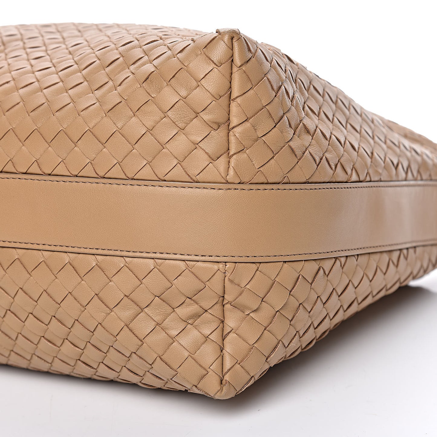 Nappa Intrecciato Hobo Noce