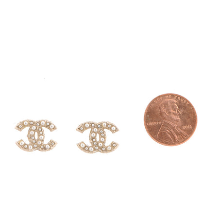 Chanel Pearl CC Earrings Gold 2 of 4