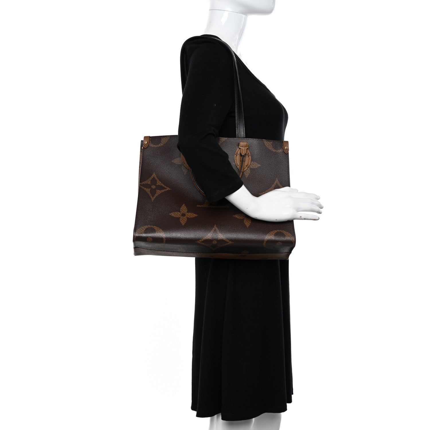 Louis Vuitton Reverse Monogram Giant Onthego MM 2 of 11