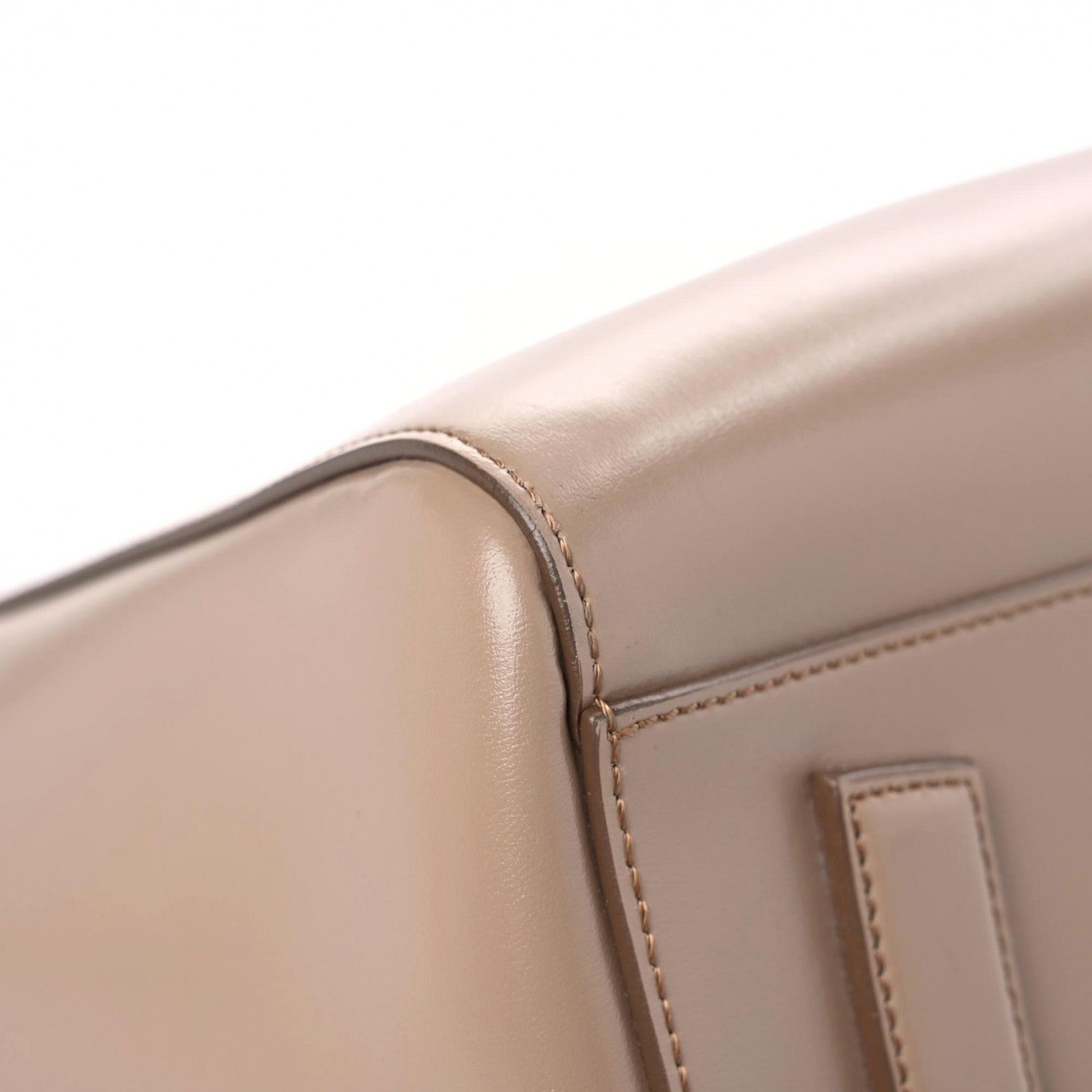 Givenchy Shiny Lord Calfskin Medium Antigona Dark Beige 5 of 17