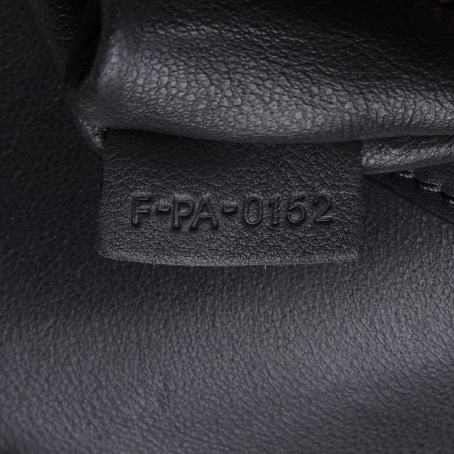 Suede Medium Phantom Luggage Anthracite